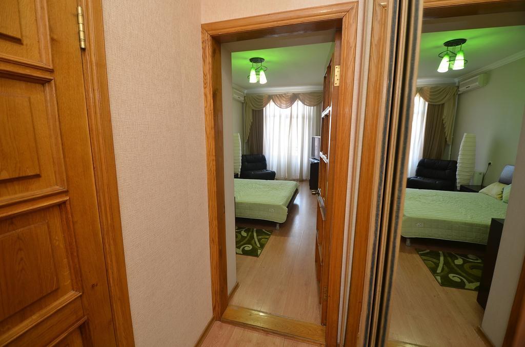 Apartments In The City Center On Sobornaya Street Mykolaiv Quarto foto